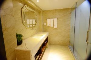 深圳薄荷公寓酒店的一间浴室