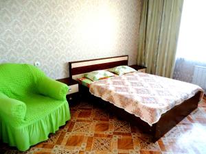 Apartment TwoPillows Krasnoarmeyskya 14 13fl客房内的一张或多张床位
