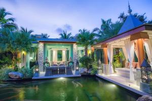 苏林海滩Villa on The Rocks, 4 bedrooms, Phuket的相册照片