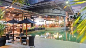 Hotel KIMAYA Slipi Jakarta By HARRIS餐厅或其他用餐的地方