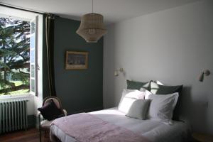 Château La Violette客房内的一张或多张床位