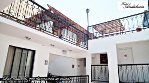Hotel Andalucía的阳台或露台