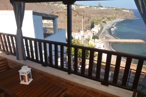 圣地亚哥海滩Terraza del Atlántico的海景阳台。