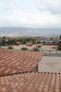 圣塞韦罗Agriturismo Silos Agri的从建筑物屋顶上可欣赏到风景