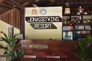 卢纳将军城Jonas and Twins Resort的相册照片