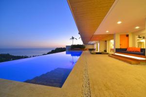 长滩岛Caipirinha Villa的海景别墅 - 带游泳池