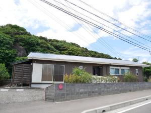 奄美Lulumalu AMAMI的路边的小房子