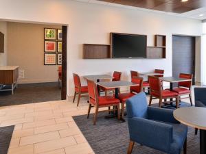 布赖顿Holiday Inn Express & Suites - Brighton South - US 23, an IHG Hotel的相册照片