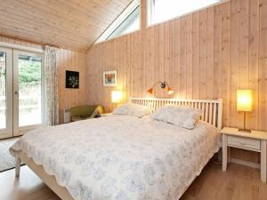 Udsholt SandThree-Bedroom Holiday home in Græsted 4的相册照片