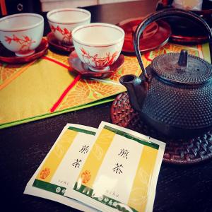 名古屋Show和の宿つちや～豊臣の隠れ茶の間～的茶几,茶杯,茶壶
