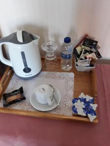 班伯里班伯里克洛斯旅馆的茶壶和盘子桌子