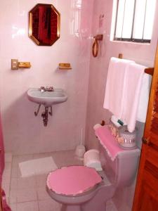 月神之家酒店的一间浴室