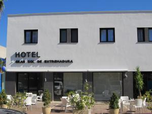 蒙蒂霍Hotel Gran Sol De Extremadura的相册照片