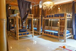 TampaksiringBALI BAMBOO JUNGLE HUTS AND HOSTEL的相册照片