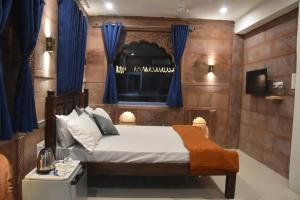 The Kutumb Villa - A Heritage Home Stay客房内的一张或多张床位