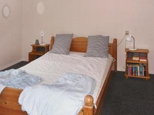4 person holiday home in Broager客房内的一张或多张床位