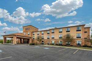 代顿Comfort Suites Dayton-Wright Patterson的相册照片