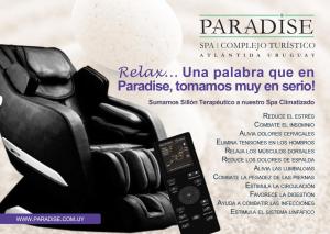 亚特兰蒂斯达Paradise Complejo Turístico的上方有球的躺椅广告