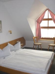 加尼施密德酒店客房内的一张或多张床位
