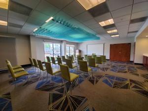 海里亚市Holiday Inn Express Hotel & Suites Miami - Hialeah, an IHG Hotel的相册照片