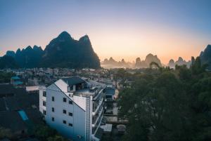兴坪榕忆河畔小住