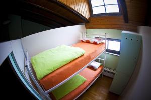 Hostel Samobor客房内的一张或多张床位