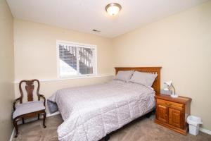 奥格登Charming Ogden Town home, 25 min to Snowbasin Ski Resort Duplex的相册照片