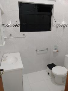 Apartamentos Praia do Sonho的一间浴室