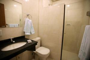 索内卡广场酒店的一间浴室