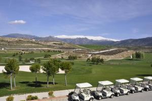 OturaGranada-otura -Villa hoyo 7-NIEVE -CAMPO DE GOLF,PLAYA CERCANA CARGADOR ELECTRICO RAPIDO的相册照片