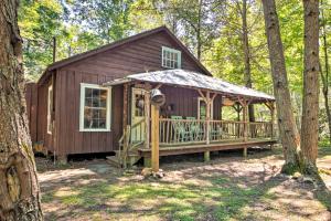 MontereyClearwater Cabin on 10 Acres with Trout Stream!的相册照片