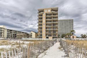 格尔夫海岸Beachfront Gulf Shores Condo with Patio, Pool Access的相册照片