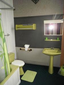 Le Liège的一间浴室