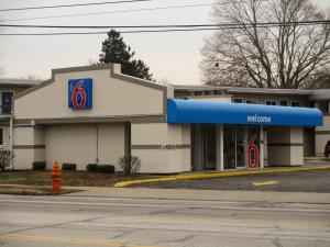 北奥姆斯特德Motel 6-North Olmsted, OH - Cleveland的相册照片