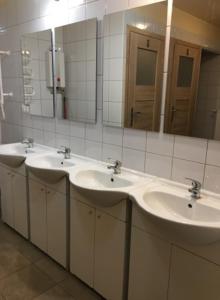 Noclegi Pracownicze的一间浴室