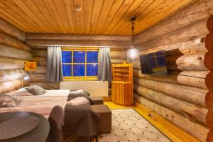 萨利色尔卡Kuukkeli Log Houses Aurora Resort的相册照片