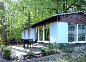 Waldschenke Stendenitz Übernachten im Wald am See外面的花园