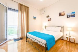 Happy Stay in bright flat near Metro客房内的一张或多张床位