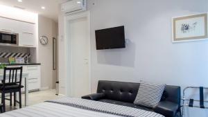 Interno 1 Ciampino Roma Luxury Apartment客房内的一张或多张床位