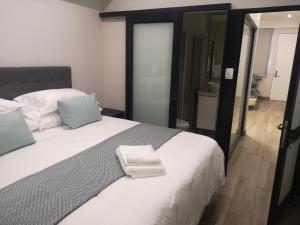 比勒陀利亚The Regency - Cosy Private Hotel Apartment - Unit 219的相册照片