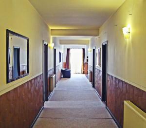 巴亚马雷Cazare Karmina的走廊,建筑的走廊,长长的走廊