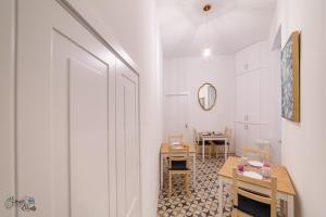 Le Chiavi di Casa的厨房或小厨房