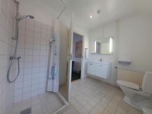 Klitmøller Badehotel的一间浴室
