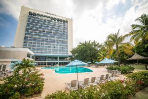 牙买加飞马酒店 内部或周边的泳池