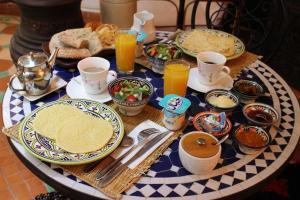 莎米亚沙丘庭院旅馆提供给客人的早餐选择