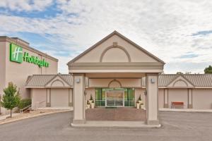 布卢明顿Holiday Inn Bloomington-University Area, an IHG Hotel的 ⁇ 染假日酒店