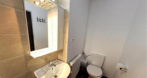 La Storia Guest House的一间浴室