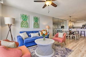 德斯坦Snowbirds Retreat Walkable Destin Condo with View!的相册照片