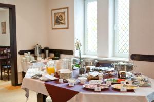 科隆纳布里格塔酒店提供给客人的早餐选择