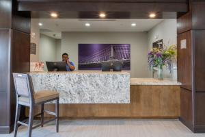 贝敦Staybridge Suites Houston East - Baytown, an IHG Hotel的相册照片